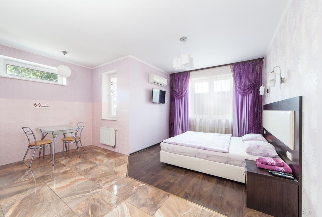 Home Comfort Livoberezhna Iec Kiev Экстерьер фото