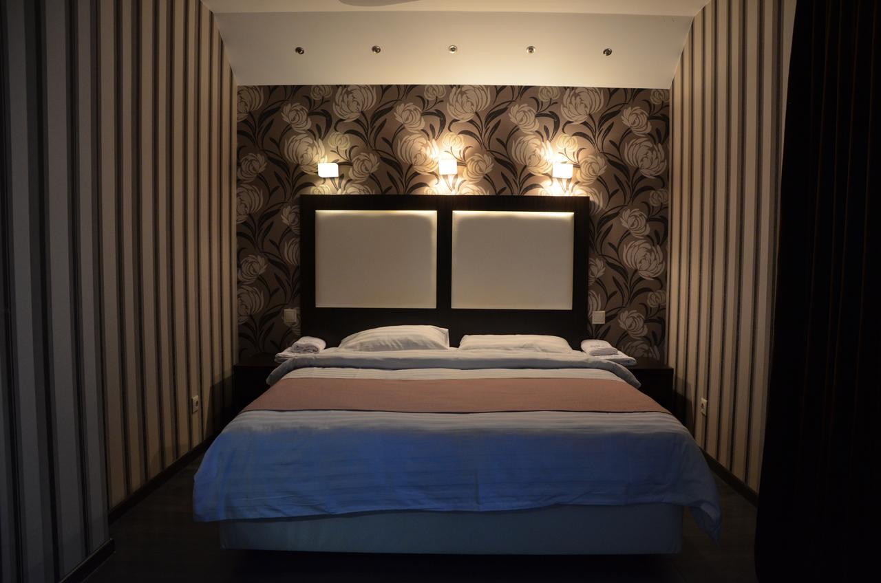 Home Comfort Livoberezhna Iec Kiev Экстерьер фото